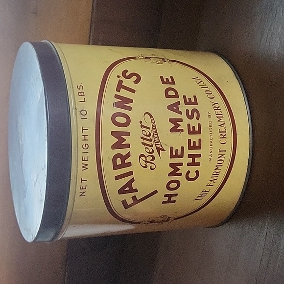 VINTAGE METAL CHEESE TIN - Picture 1 of 7